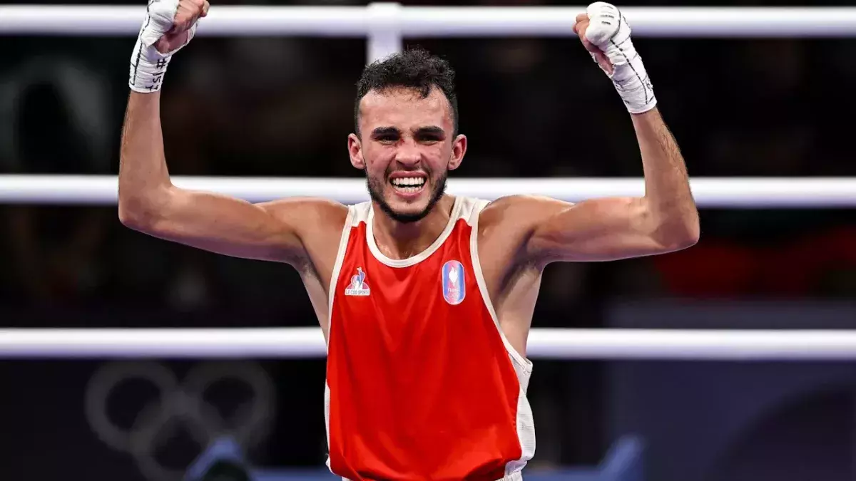 Billal Bennama après sa victoire en quart de finale du tournoi olympique.
