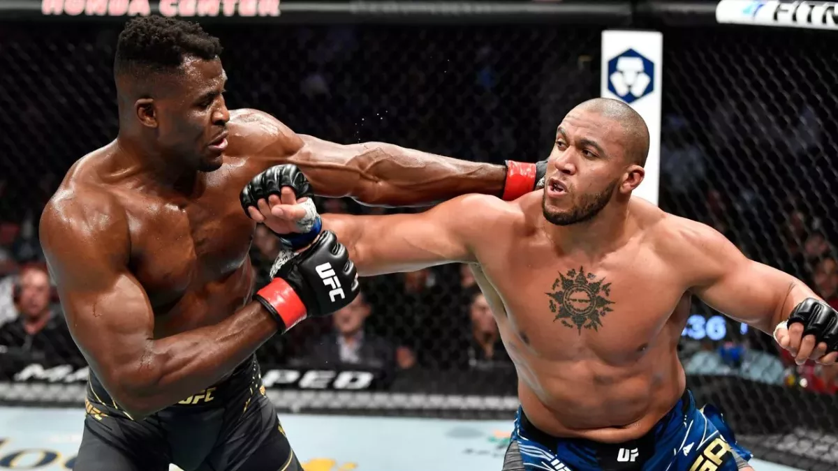 Ciryl Gane a ouvert la porte à un combat de boxe anglaise contre Francis Ngannou 