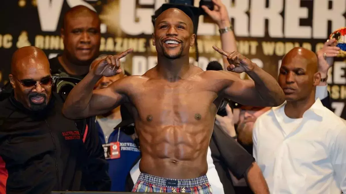 Floyd Mayweather est invaincu en 50 combats professionnels. 