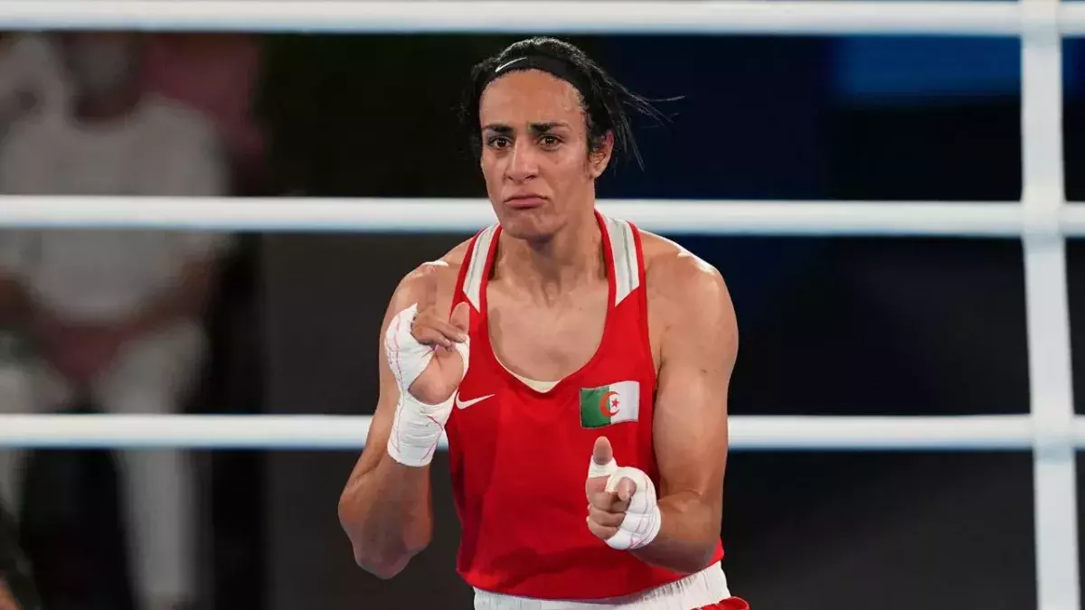 Imane Khelif après sa victoire en finale des JO de Paris 2024. 