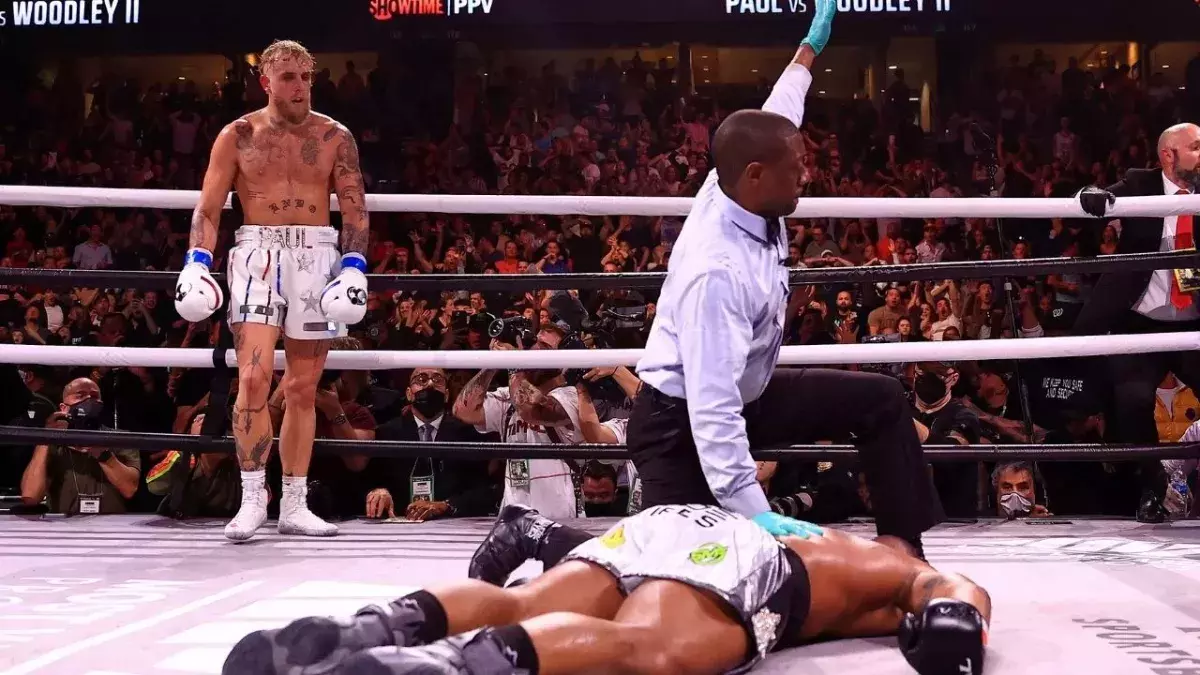 Jake Paul a vaincu Tyron Woodley pour la seconde fois. 