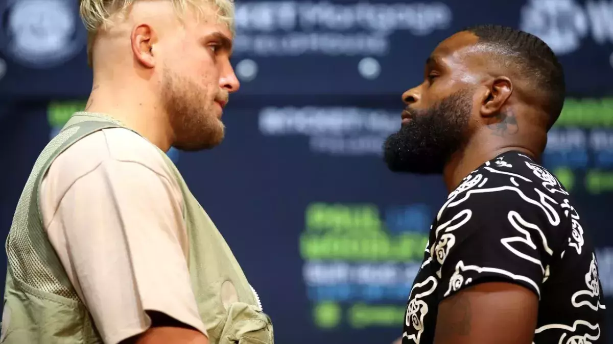 Jake Paul vs Tyron Woodley