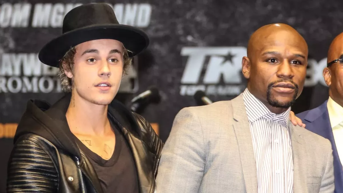Justin Bieber en compagnie du boxeur Floyd Mayweather en 2015. 