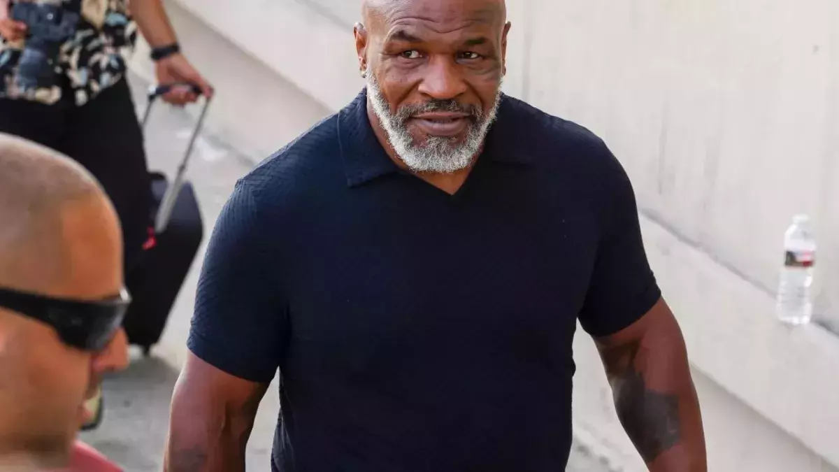 Mike Tyson, 58 ans, va revenir dans le ring pour affronter Jake Paul le 15 novembre 2024. 