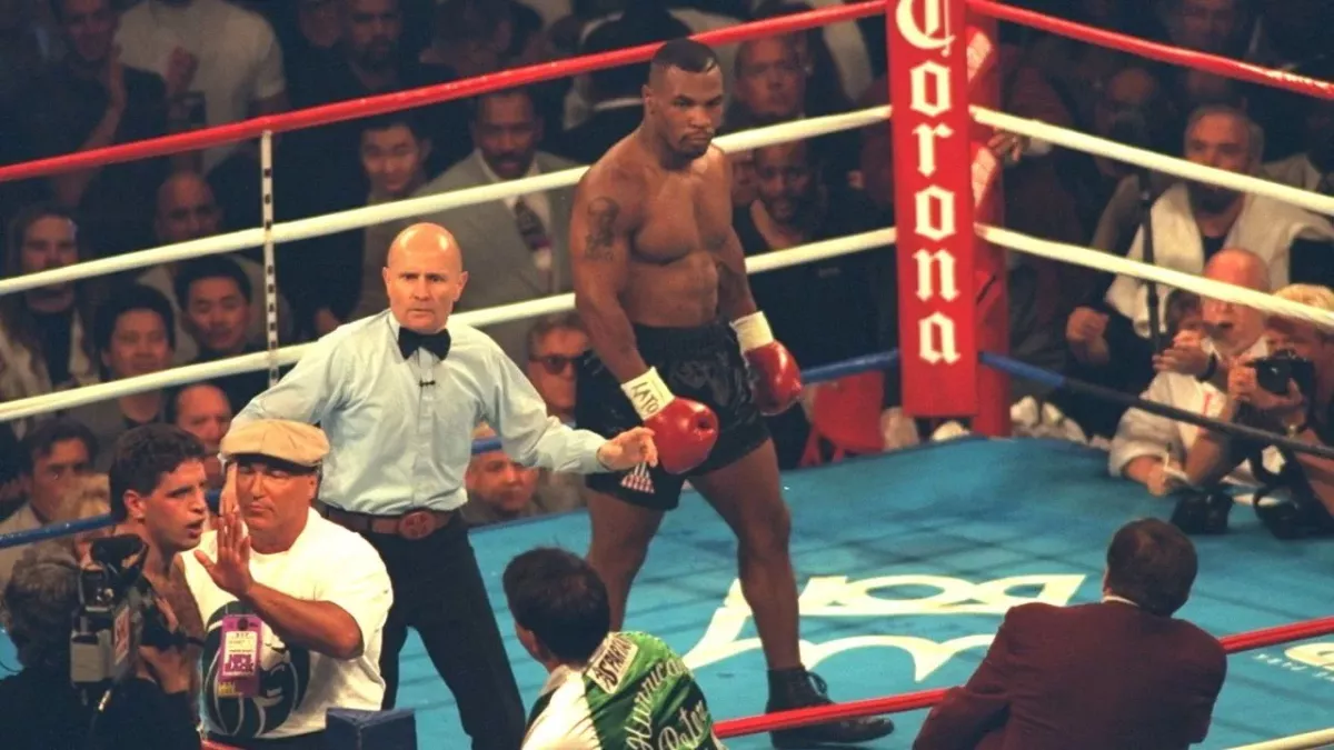 Mike Tyson avant son combat contre Peter McNeeley en 1995. 