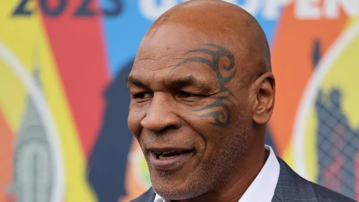 Mike Tyson a rencontré Cus D'Amato dans sa jeunesse, ce dernier le transformant en l'un des meilleurs boxeurs poids lourds de tous les temps. 