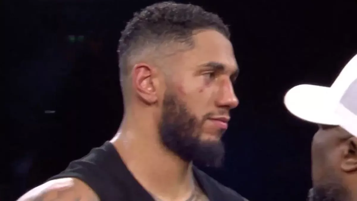 Tony Yoka est apparu effondré après sa défaite contre Ryad Merhy. 
