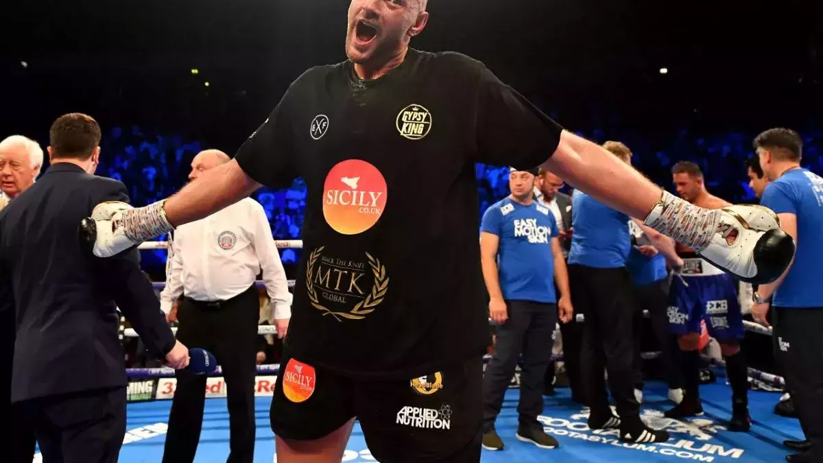 Tyson Fury allume Anthony Joshua sur Twitter 