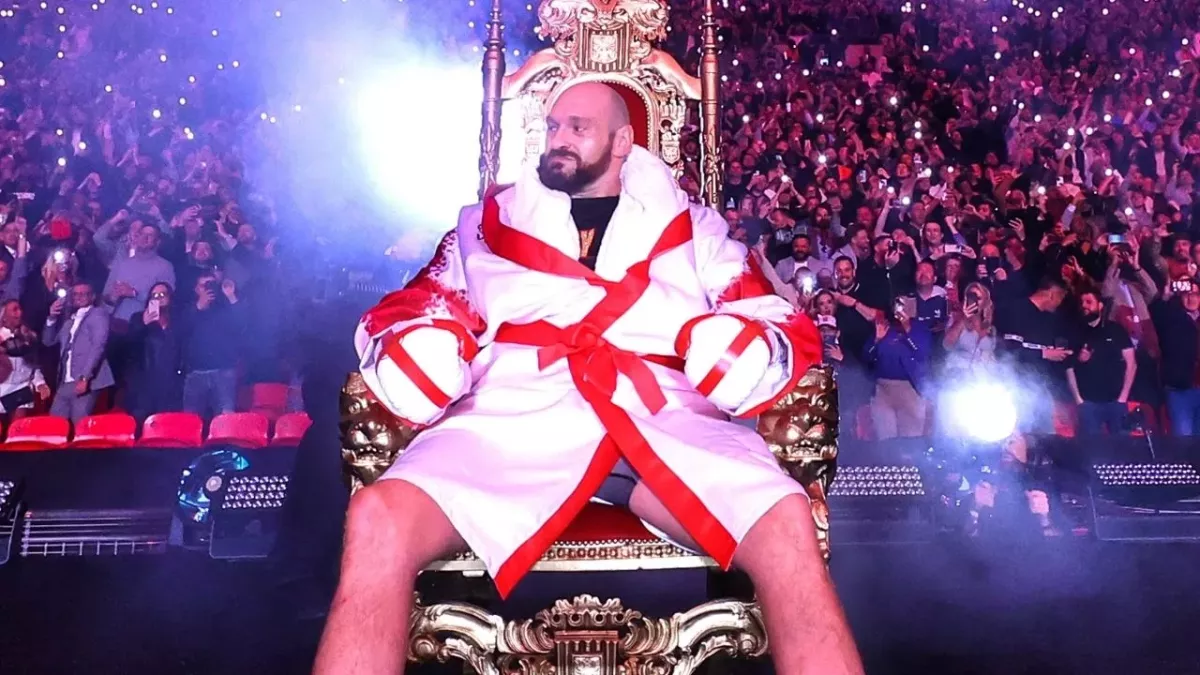 Tyson Fury a fait le show lors de son entrée avant de battre Dillian Whyte. 