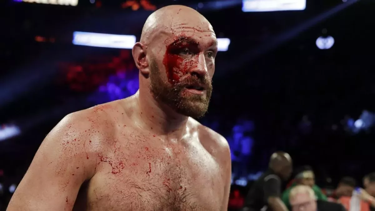 Tyson Fury a subi un grosse coupure contre Otto Wallin mais l'a quand même emporté