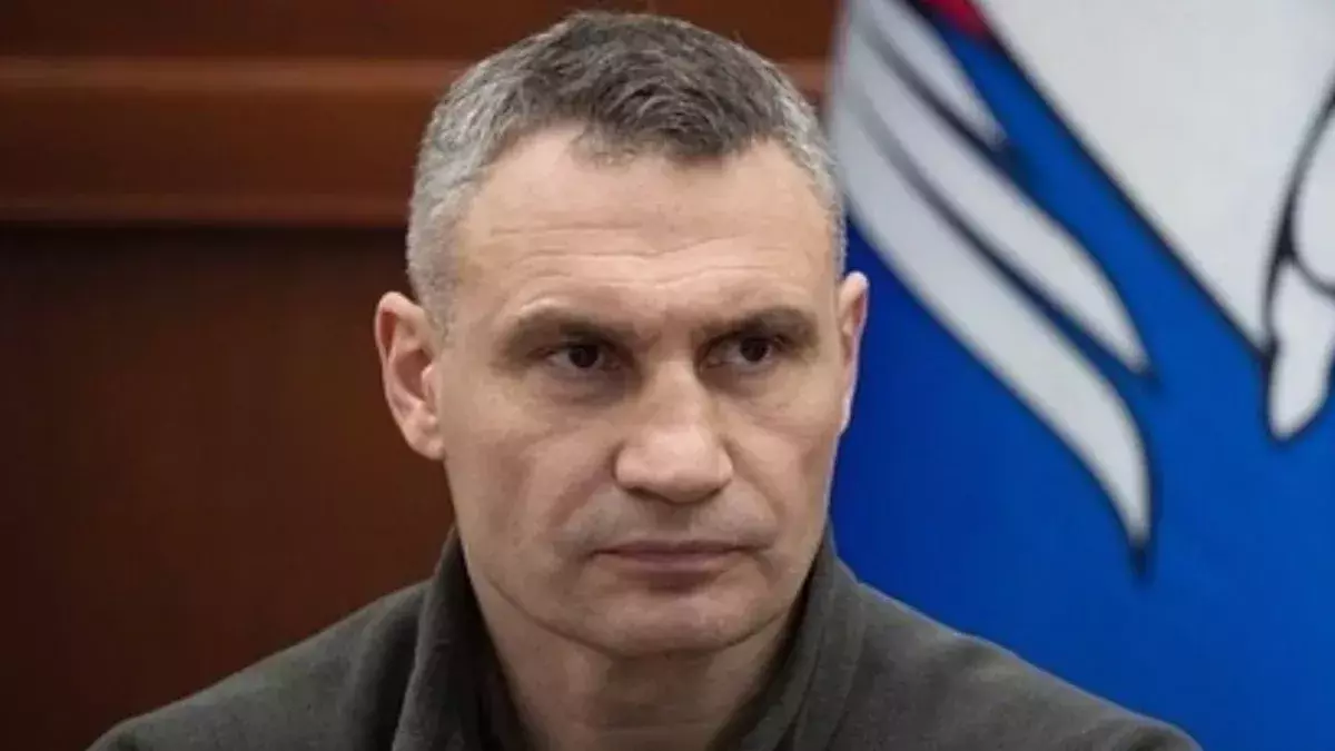 Vitali Klitschko, ancien boxeur devenu maire de Kiev, combat la Russie sur le terrain. 
