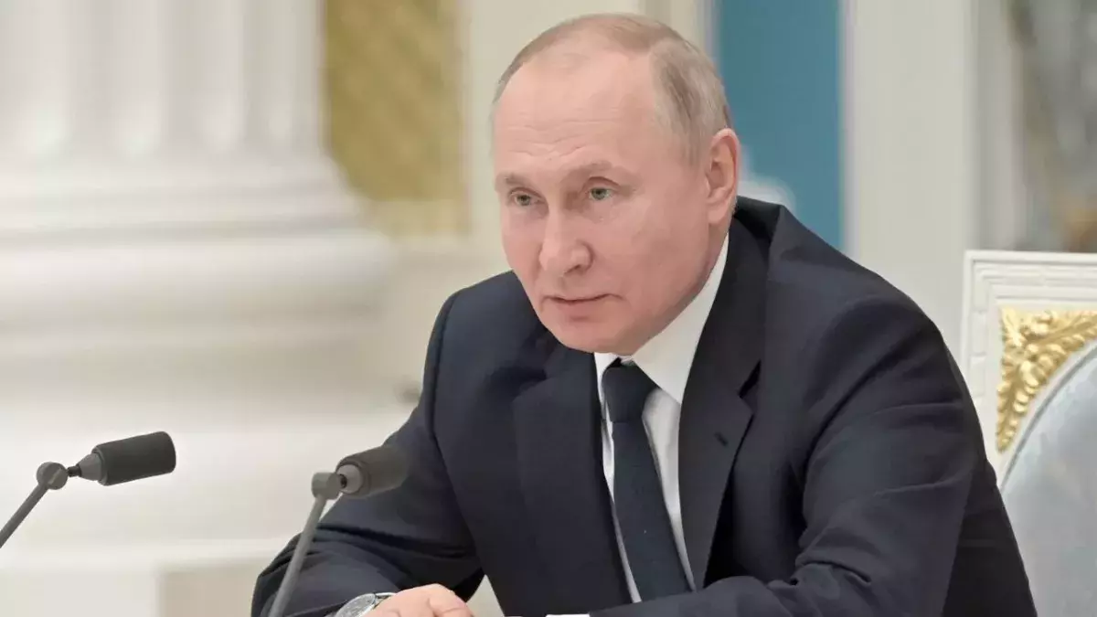 Vladimir Poutine lors d'une réunion avec les principaux acteurs économiques russes. 