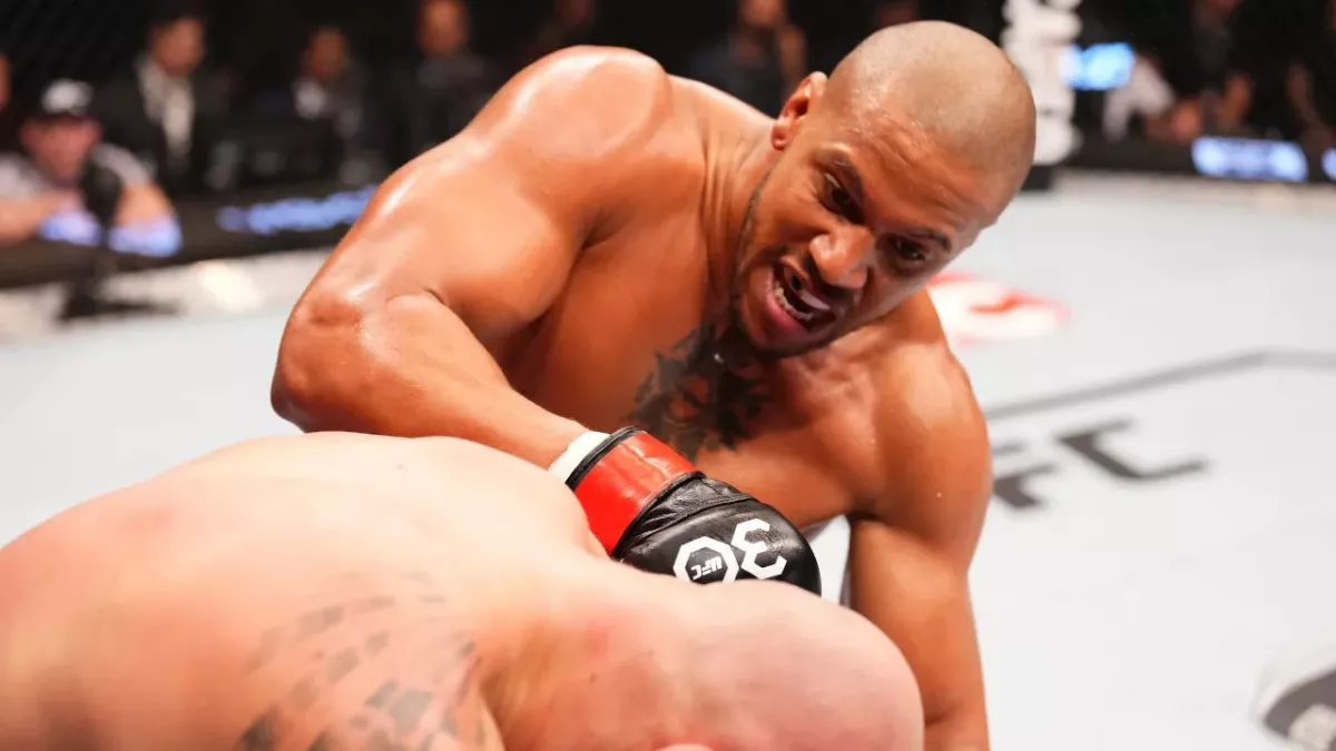 Ciryl Gane a battu Seghei Spivac par TKo au 2e round à l'UFC Paris. 