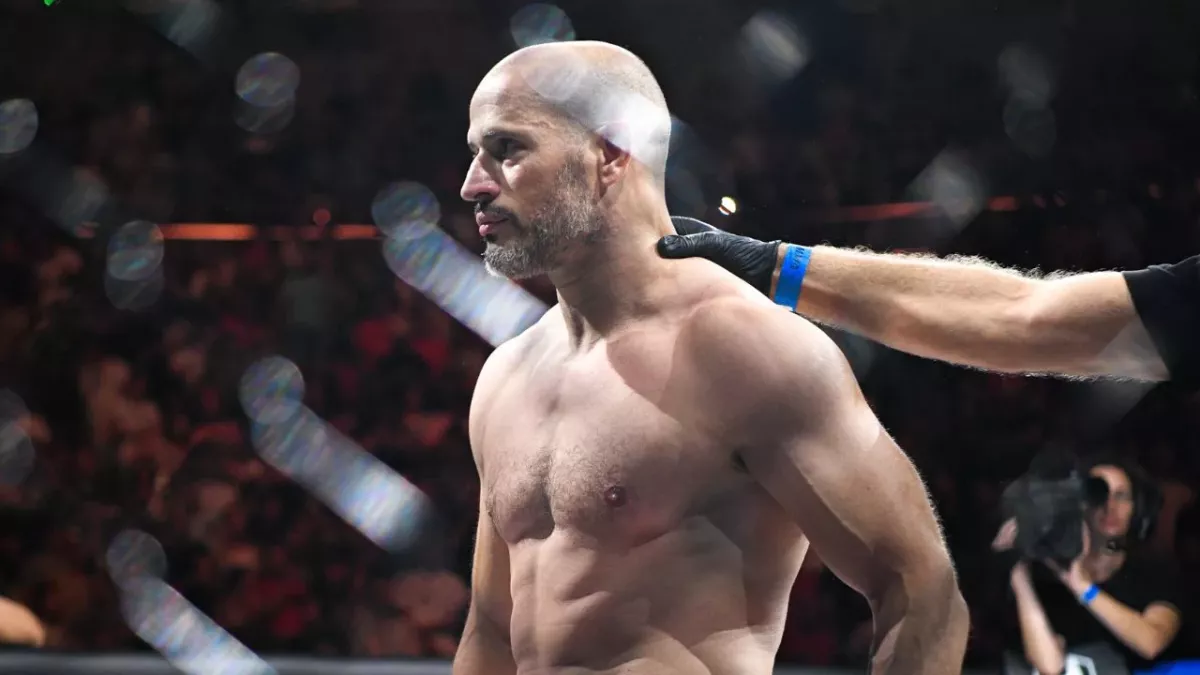 GregMMA a réalisé un sparring contre Bakary Samaké, jeune espoir français de la boxe. 