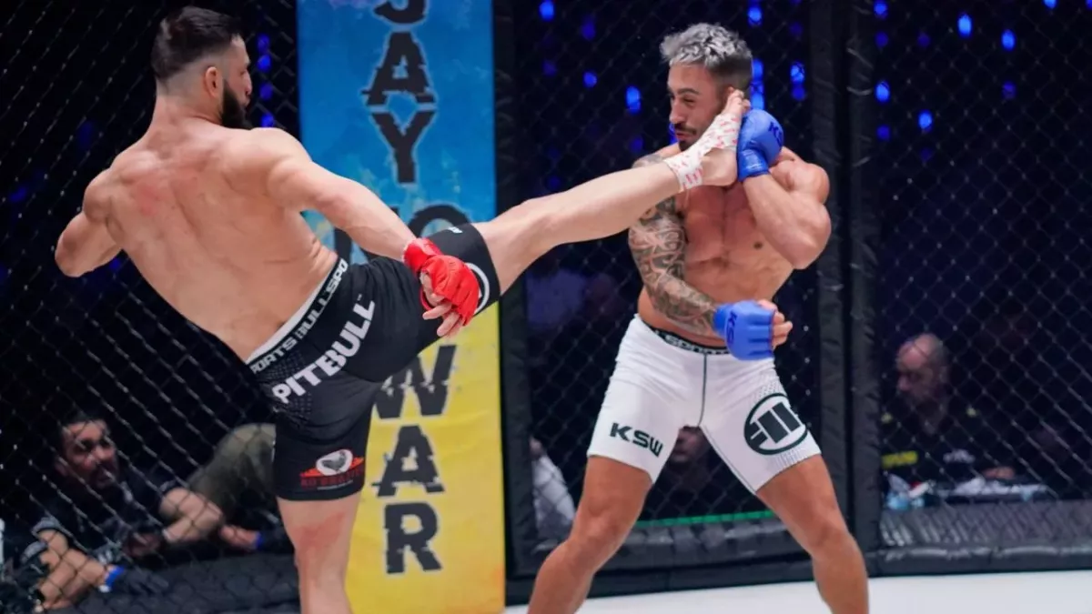 Ramzan Jembiev a battu Mike Delfino par KO au 2e round. 