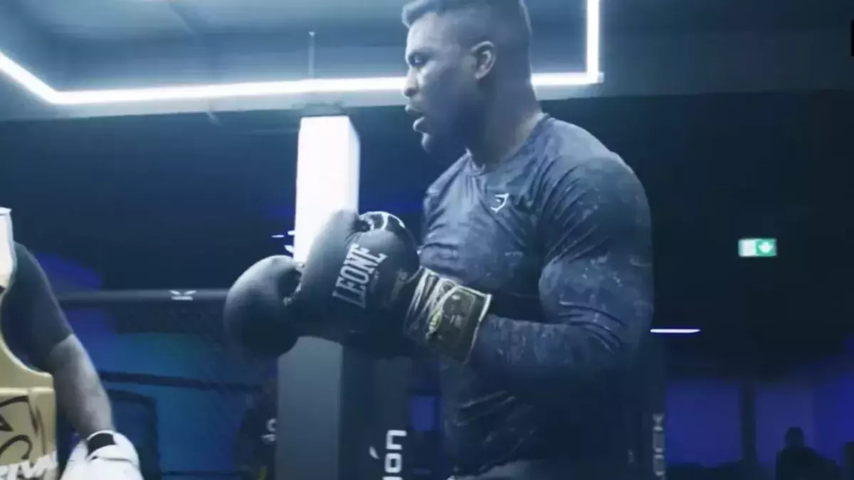 Francis Ngannou à l'entrainement 