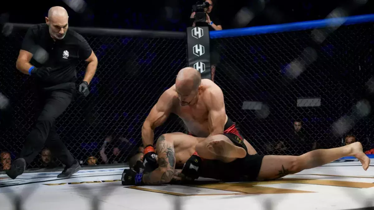 GregMMA à l'Hexagone MMA