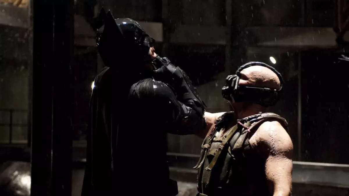 Bane est l'un des méchants les plus imposants du cinéma