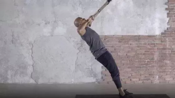  Un circuit spécial TRX à faire chez soi sans matériel !