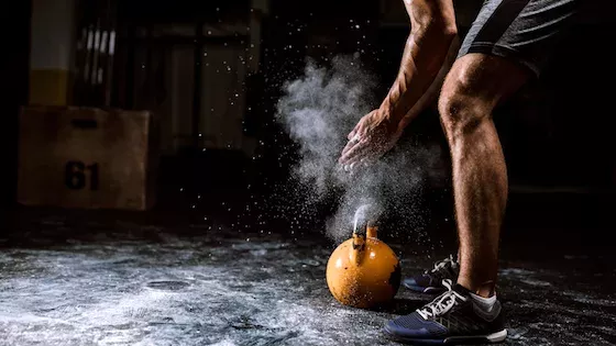 Un seul kettlebell suffit pour travailler votre corps tout entier