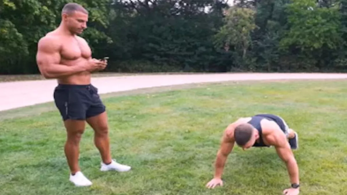Bodybuildeur 100 pompes