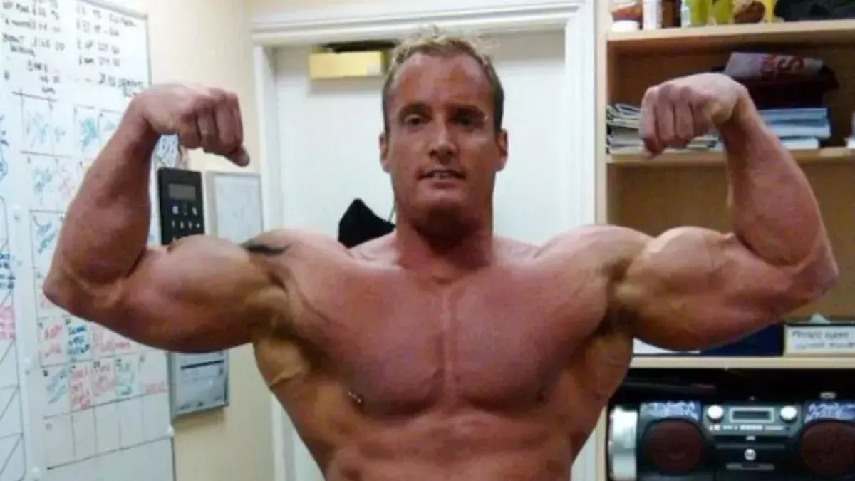 Dean Wharmby était passionné de musculation. 