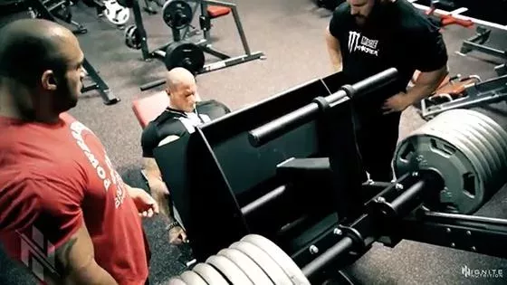 Martyn Ford et Flew Lewis