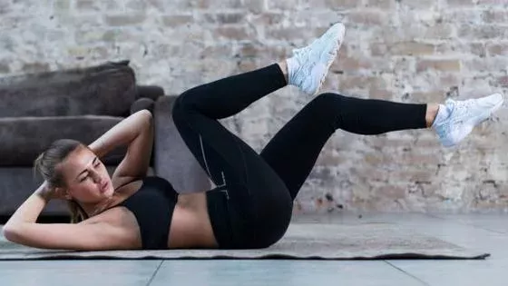 Cardio à la maison : 7 exercices à réaliser sans appareil