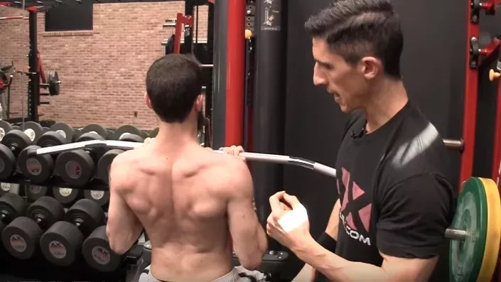 Comment gagner du volume au niveau des muscles du dos pour être massif
