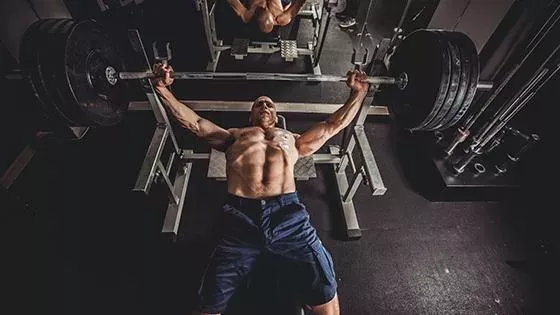 Développé couché homme