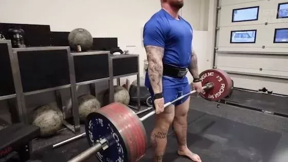 L'entraînement de fou furieux de la Montagne pour les Strongman !