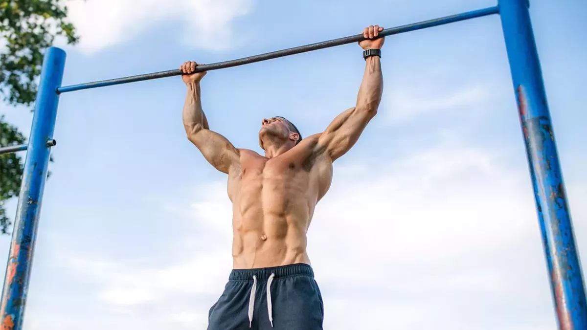 Traction : les meilleures variations pour muscler votre dos et vos biceps