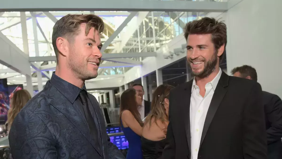 Quand les frères Hemsworth sont en compétition à la salle de sport !
