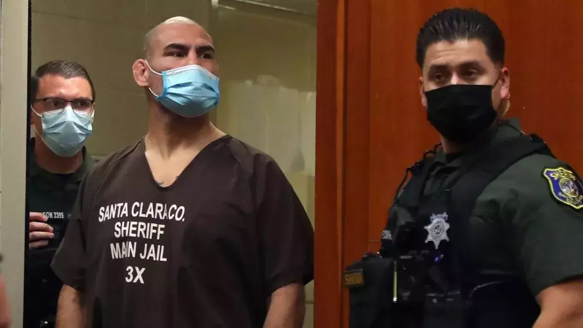 Cain Velasquez lors de son audience au tribunal. 