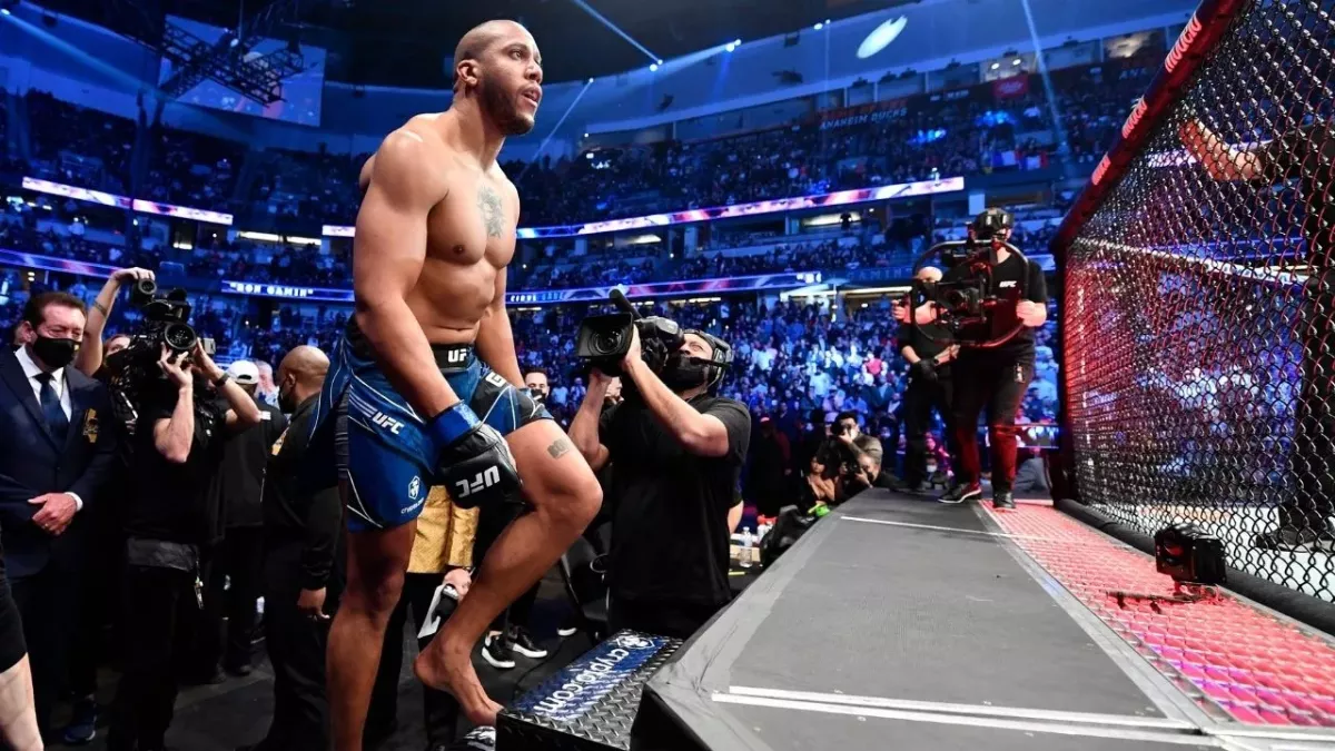 Ciryl Gane pourrait être la tête d'affiche de l'UFC Paris. 