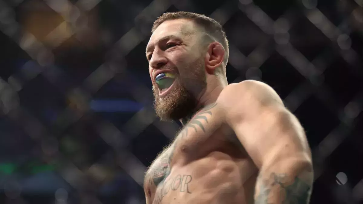 Conor McGregor a recommencé à travailler les coups de pied à l'entrainement, 11 mois après sa blessure. 
