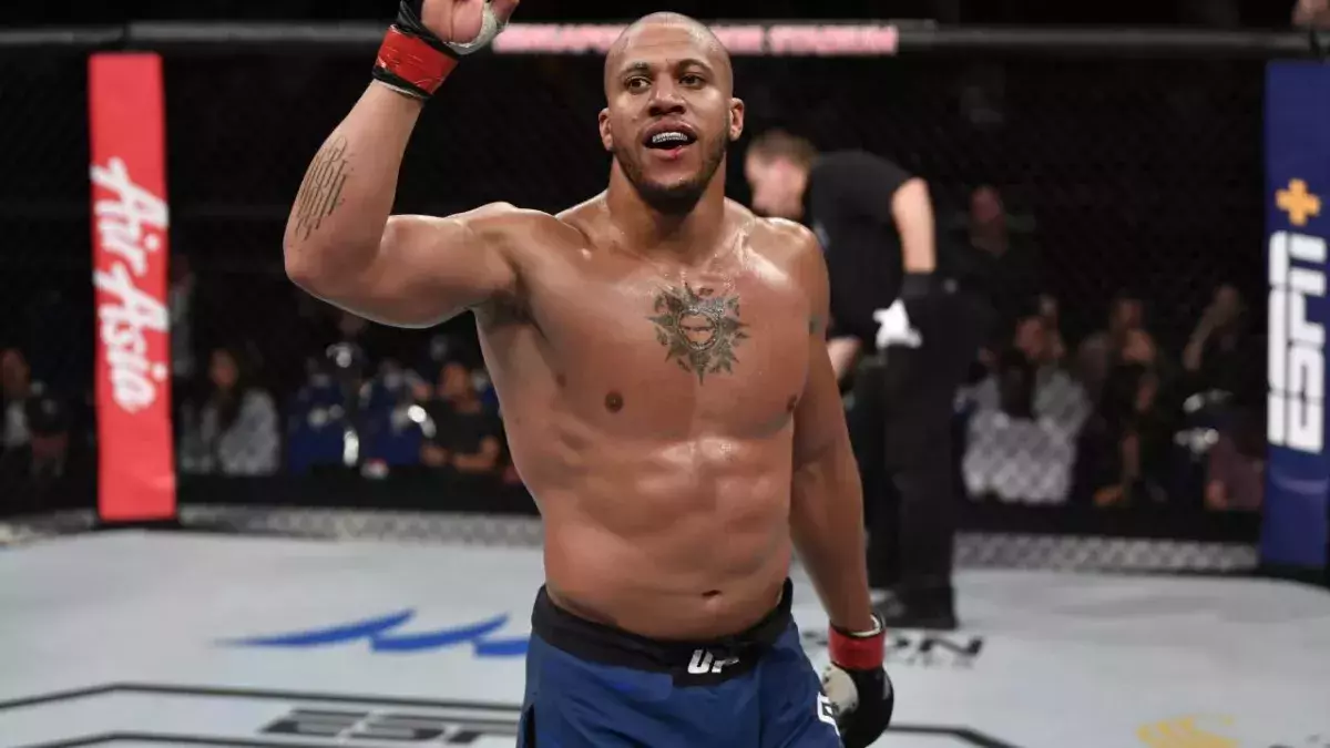En l'espace de 2 ans à l'UFC, Ciryl Gane est devenu la sensation au sein de la catégorie poids lourds  