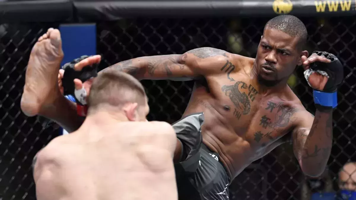 Kevin Holland face à Marvin Vetorri lors de l'UFC Vegas 23 