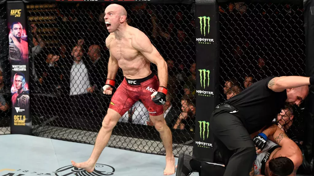 Mark Madsen met KO Danilo Belluardo à l'UFC Copenhague