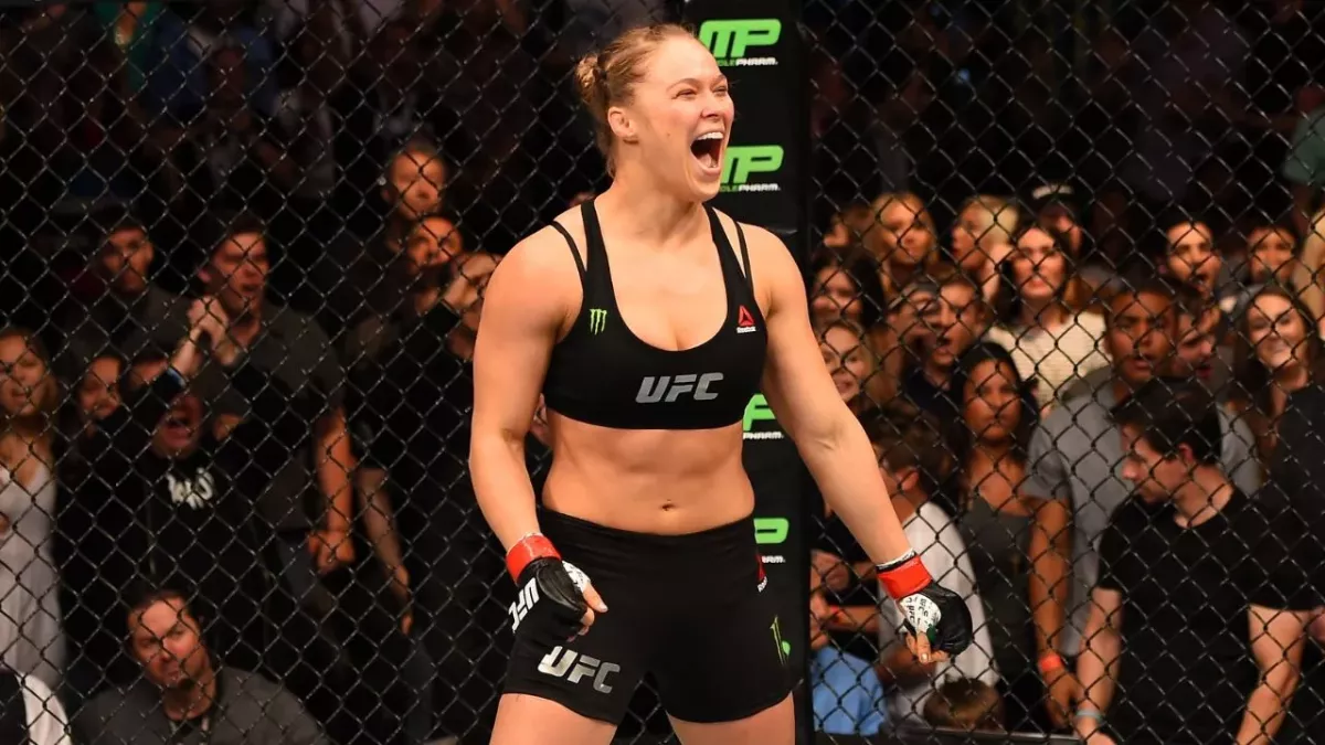 Ronda Rousey a été active de 2011 à 2016 en MMA. 