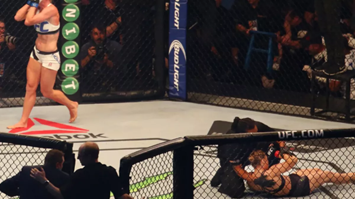 UFC Flashback : Holly Holm met KO Ronda Rousey