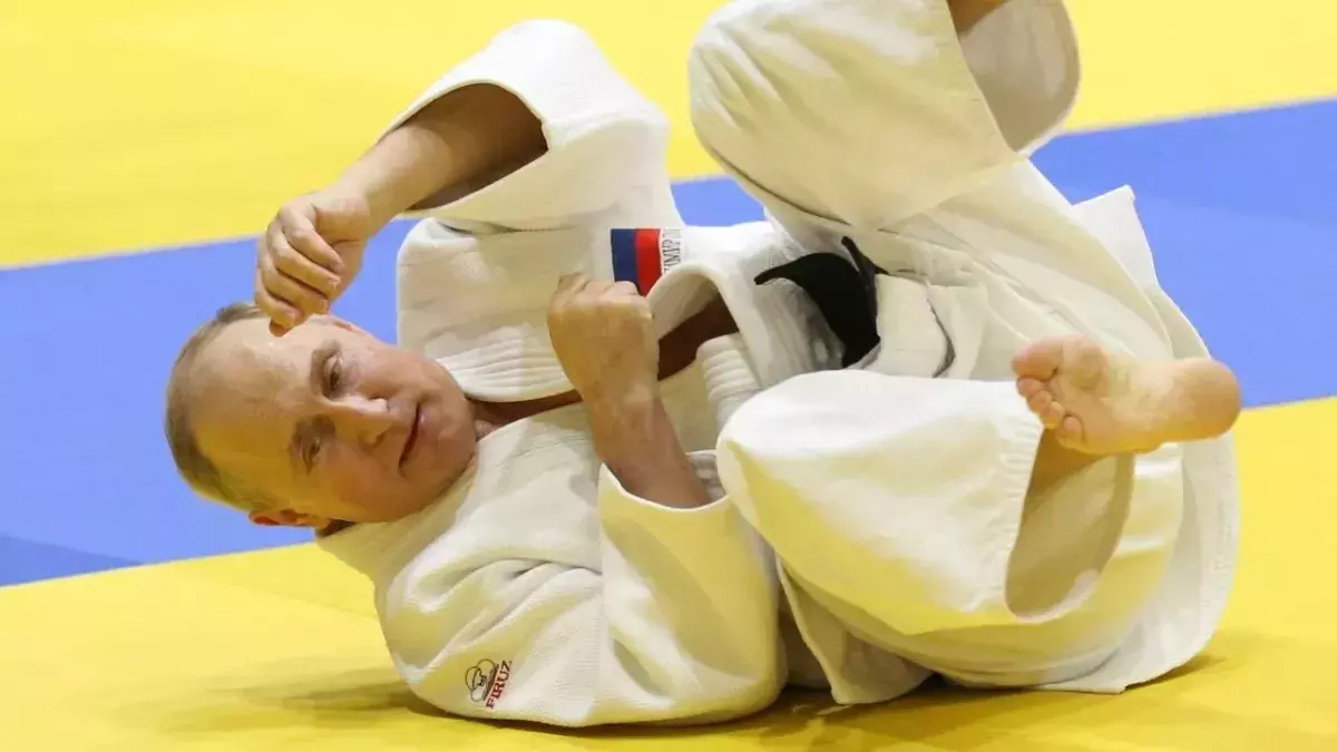 Vladimir Poutine lors d'un entrainement de l'équipe nationale de judo russe. 