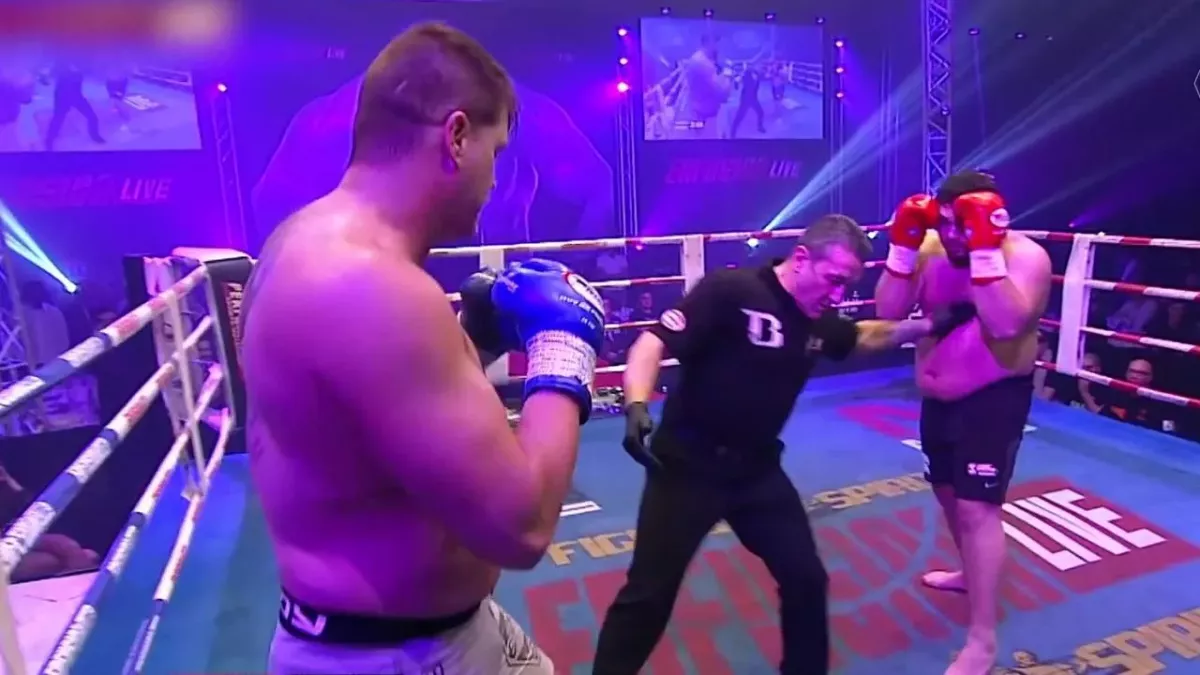 David vs Goliath IRL : le Marocain Ismael Lazaar met un faceplant KO au géant Thomson (vidéo)