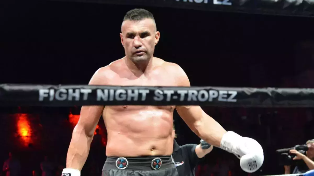 Jérôme Le Banner va combattre le 13 août à Cannes. 
