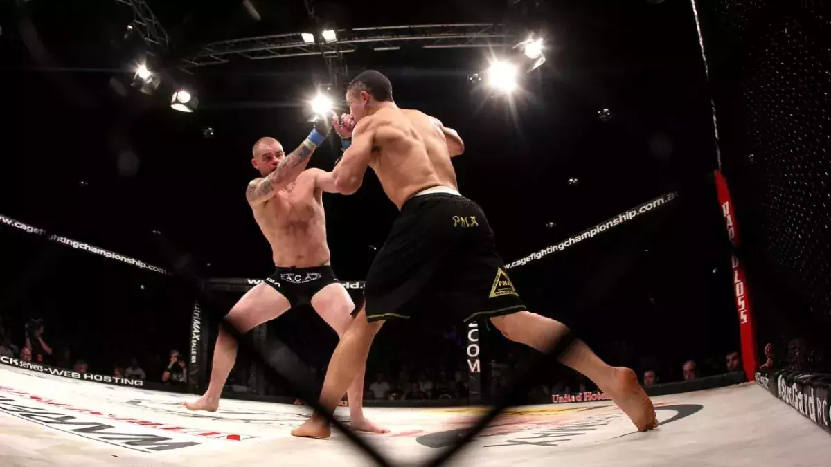 "Ragnar Le Breton" va combattre en MMA à l'Ares en décembre 2022. 