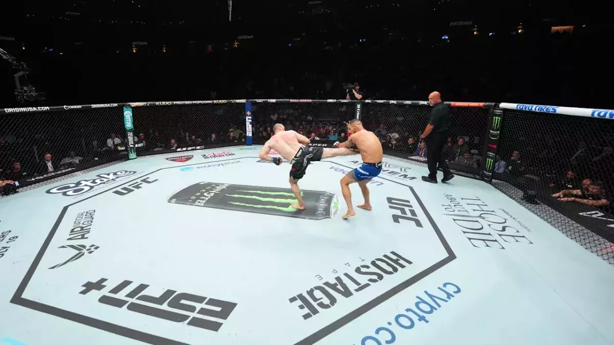 Avant de connaître l'octogone que l'on connaît aujourd'hui, les fondateurs de l'UFC ont imaginé les idées les plus loufoques.