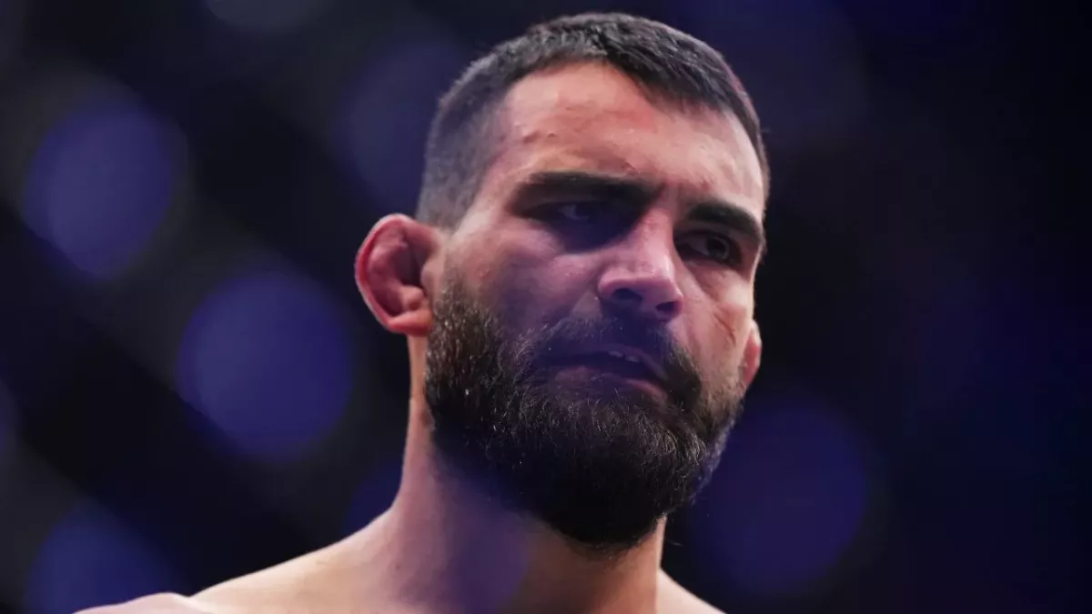 Benoit Saint-Denis compte 5 victoires et 2 défaites à l'UFC. 