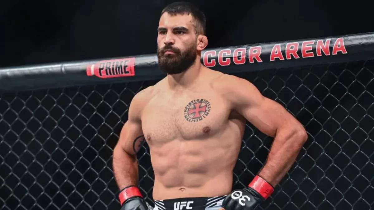 Benoit Saint-Denis dans le cage de l'UFC
