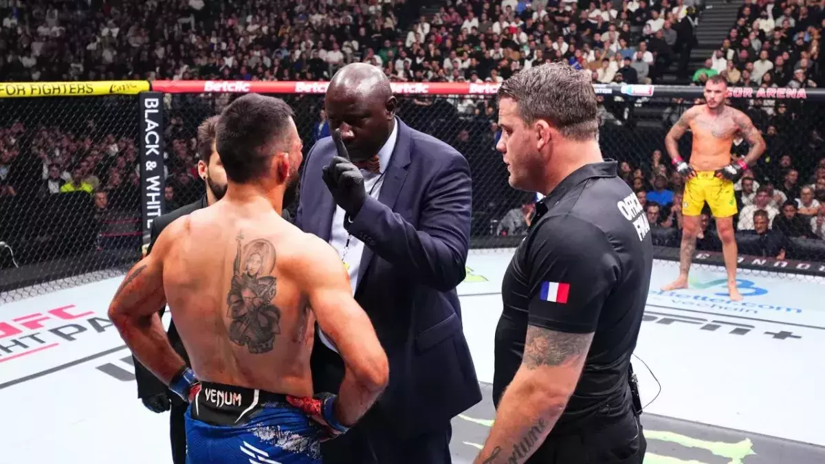 Benoit Saint-Denis a été arrêté par Jean-Marc Sène, médecin de l'UFC Paris. 
