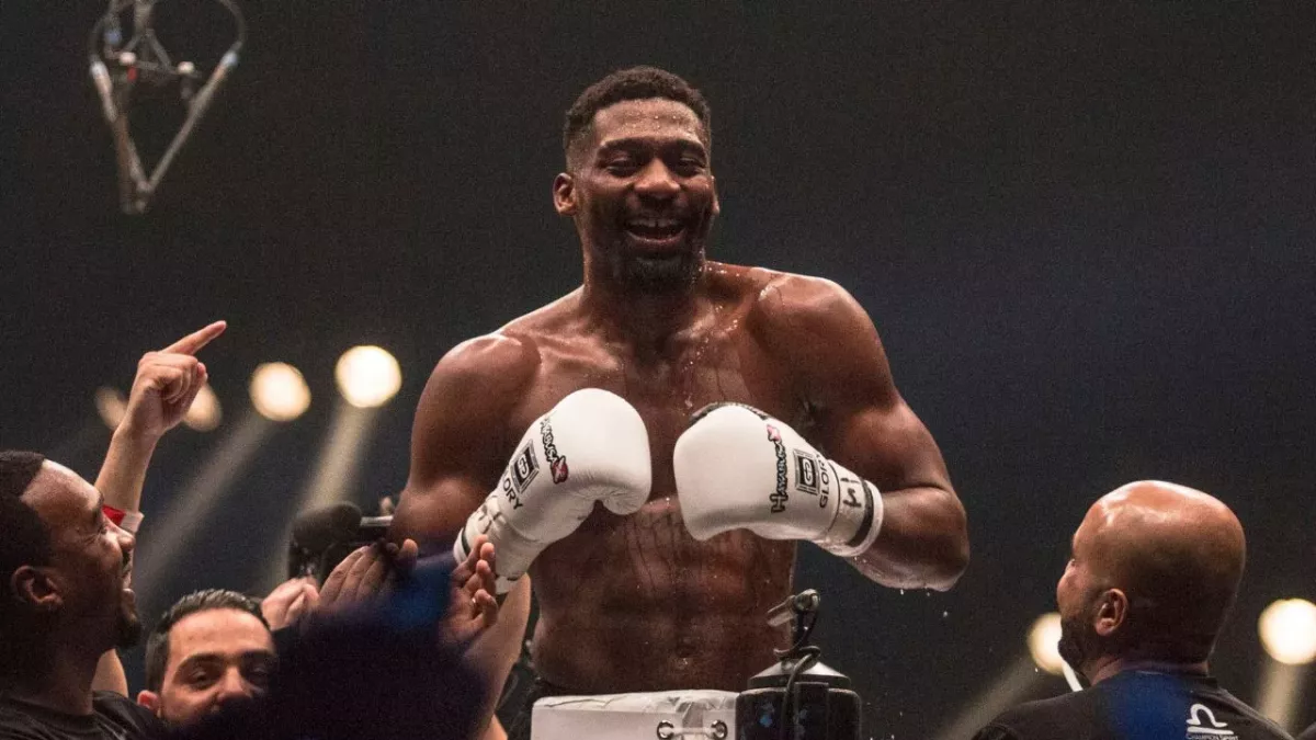 Cédric Doumbé devrait affronter Anthony Pettis après Baki. 